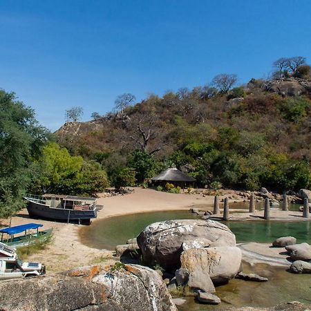 Mufasa Eco Lodge Monkey Bay 외부 사진