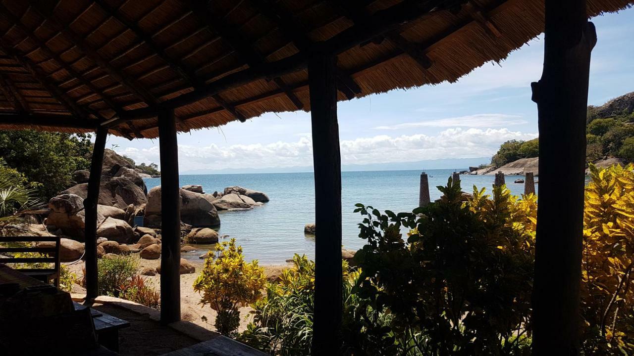 Mufasa Eco Lodge Monkey Bay 외부 사진